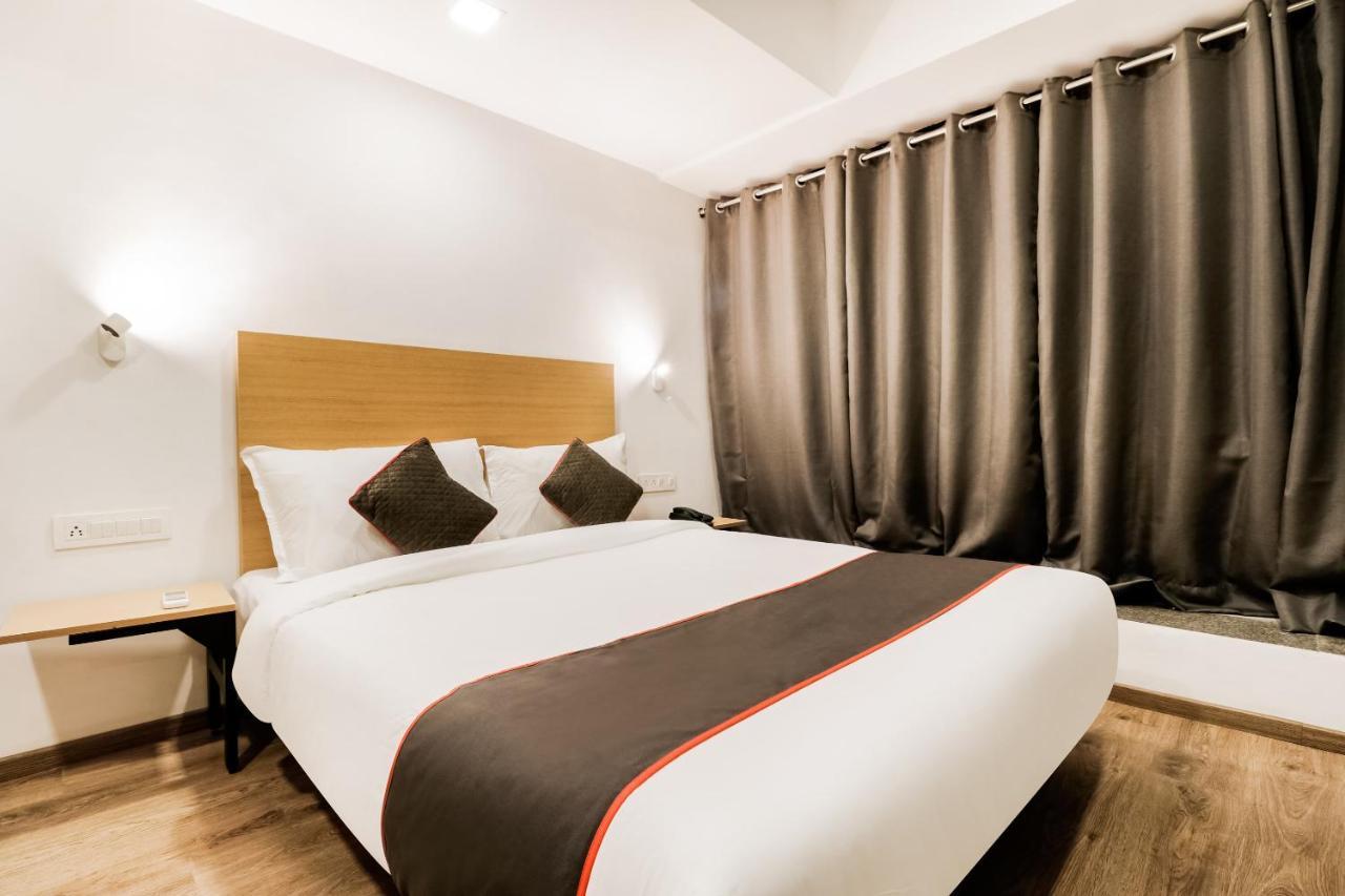Oyo Townhouse 169 Aqua Corridor Hotel Bhatha Exterior foto