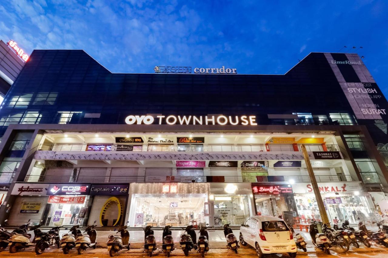 Oyo Townhouse 169 Aqua Corridor Hotel Bhatha Exterior foto