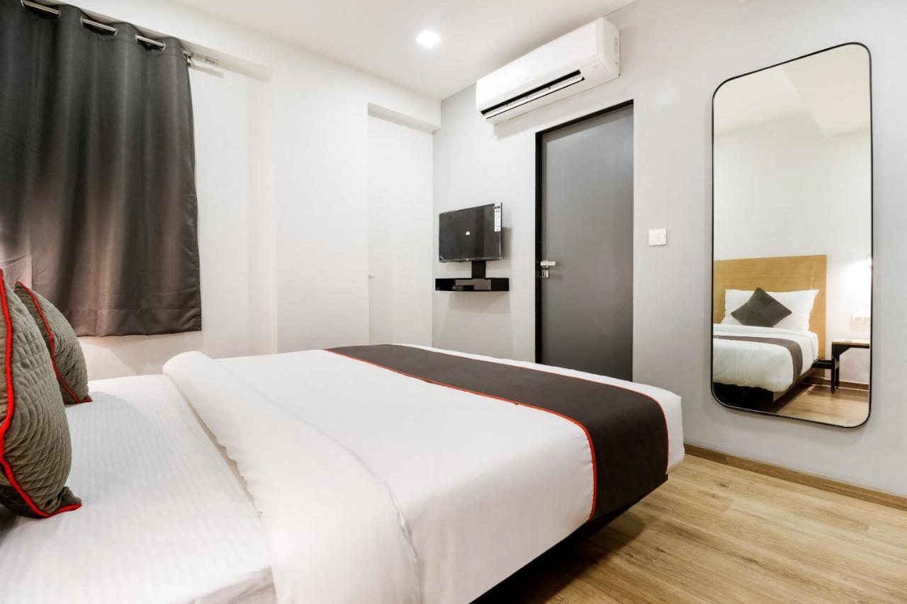 Oyo Townhouse 169 Aqua Corridor Hotel Bhatha Exterior foto